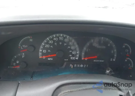 2000 Ford Expedition Xlt z USA, uszkodzony, nr VIN 1FMRU1565YLB91774